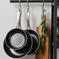Stekpanna 20 cm, 18/8 rostfritt stål