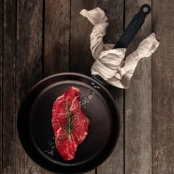 Stekpanna kolstål, 28 cm