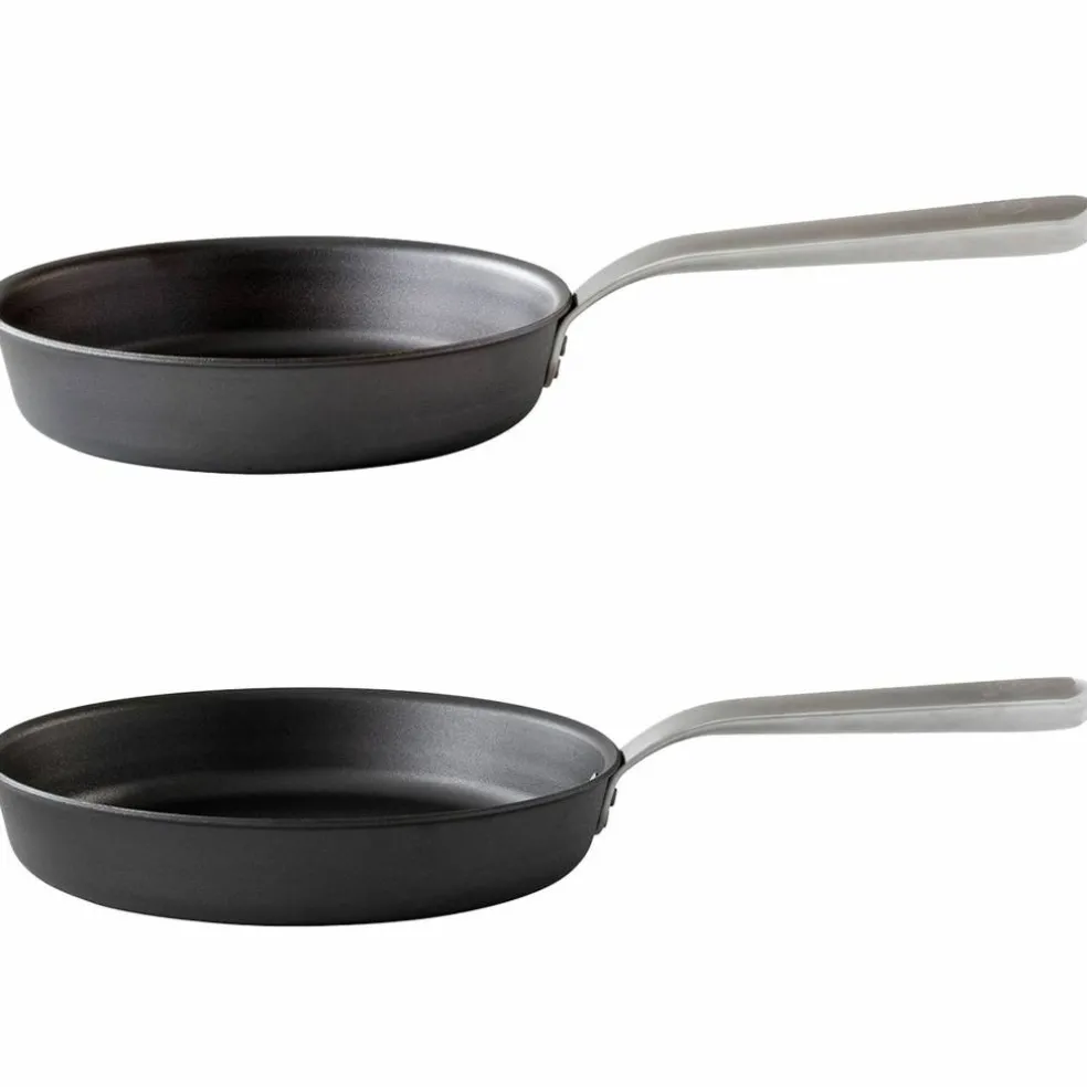 Stekpanneset kolstål/rostfritt stål, 24 + 28 cm