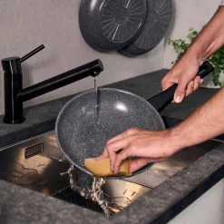 Terreno Plus traktörpanna med glaslock 28 cm, aluminium