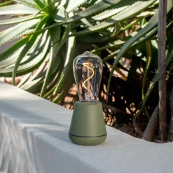 The Humble One bordslampa, black wood