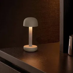 The Humble Two bordslampa, ivory