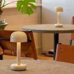 The Humble Two bordslampa, ivory