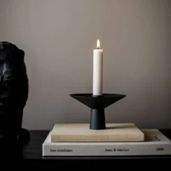 Uma Candle ljusstake, black