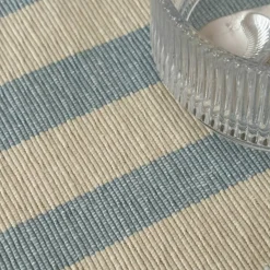 Vibeke Klint bordstablett 33 × 48 cm, breda linjer, blå